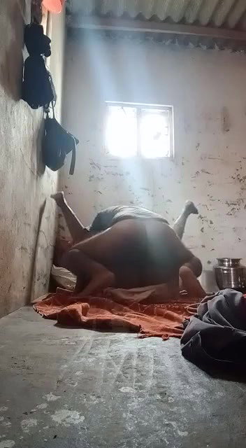 Village mature bhabhi fucking