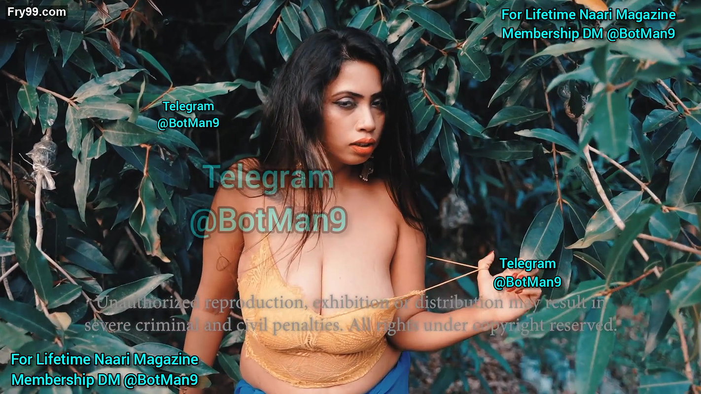 Naari Magazine Ahona Boob Tease