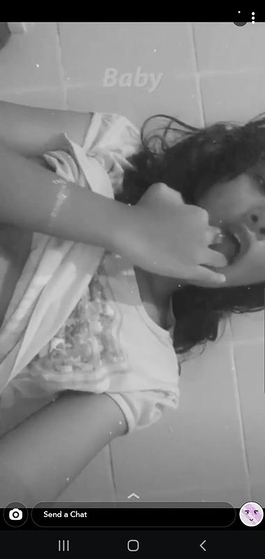 Horny Snapchat Babe Fingering So Hard & Squarting