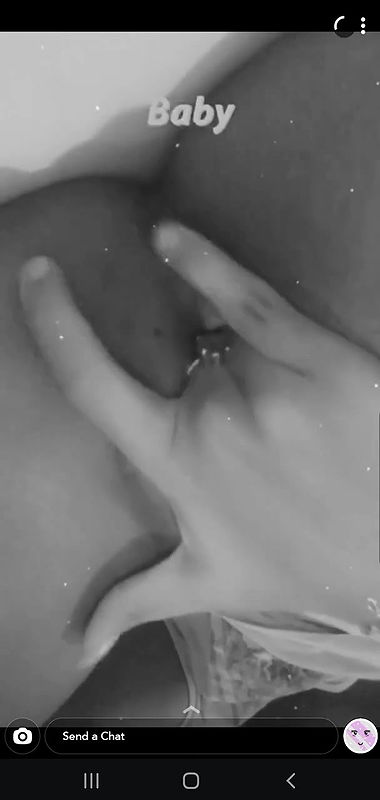 Horny Snapchat Babe Fingering So Hard & Squarting