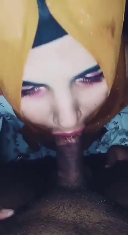 Sexy Hijabi Girl Blowjob