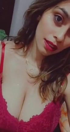 Beautiful Punjabi Girl Most Demanded Viral Stuff Gets Captured by her Boyfriend