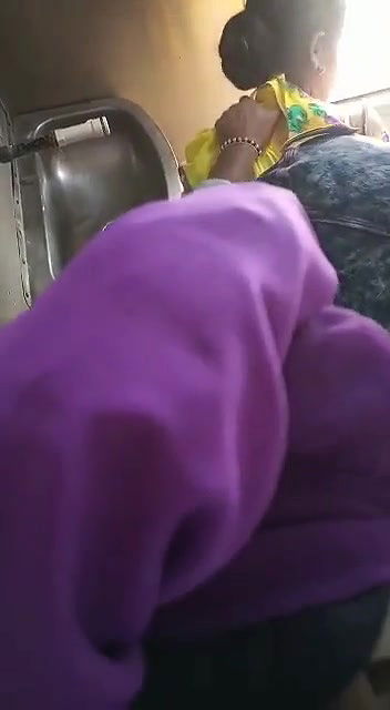 Naughty Young Bihari Couple Fucking in Train Toilet Secretly Recorded