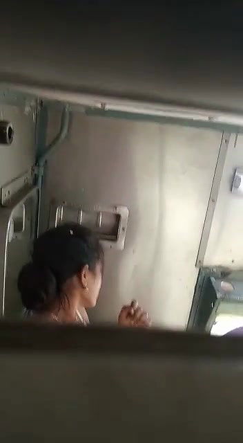Naughty Young Bihari Couple Fucking in Train Toilet Secretly Recorded