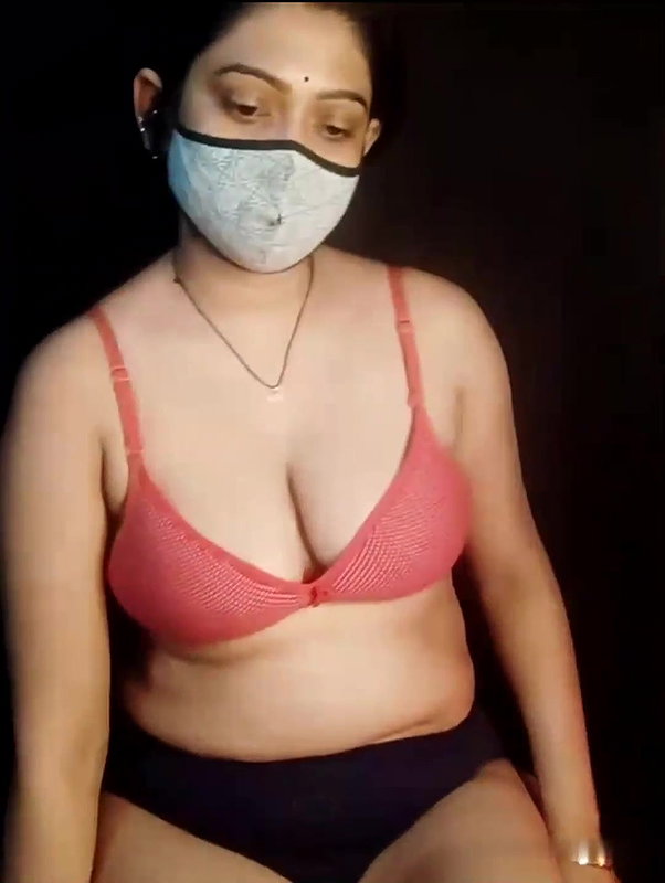 indianpallavi Getting Full Nude and Showing Boobs & Asshole on Private StripChat Live