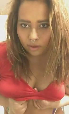 Ishita Raj Hot Boobs Show