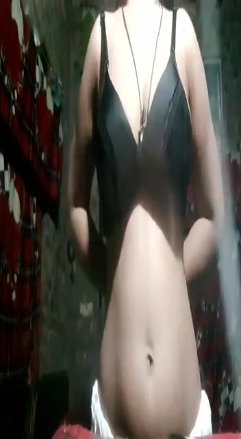 Unsatisfied bhabhi fingering