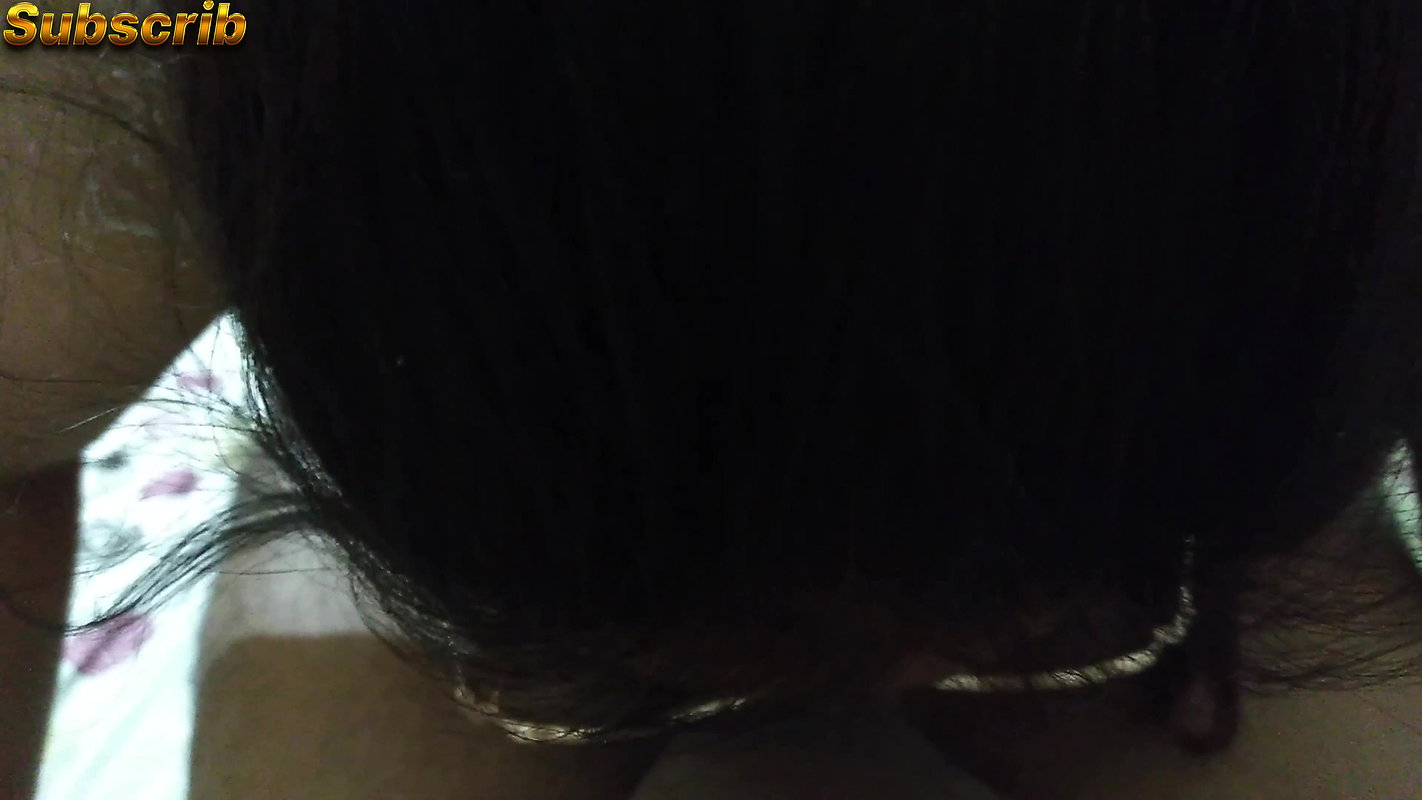(Tamil Horny Bhabhi Saree Stripping) Indian Hot Bhabhi cheats on husband & fucked with ex Boyfriend – Huge Pussy Cum.