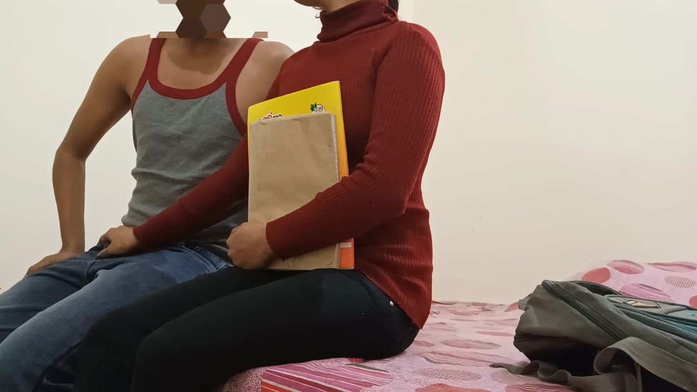 18 yers young desi indian village vergin school girlfriend was hard sex with boyfriend on clear Hindi audio..