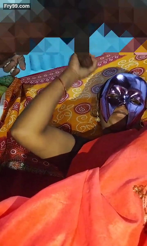 Desi Didi ka muh ko pela our Sara mask pila Diya Didi cumshot mouth.