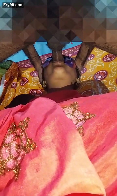 Desi Didi ka muh ko pela our Sara mask pila Diya Didi cumshot mouth.