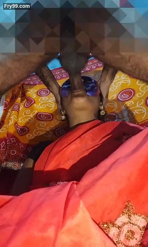 Desi Didi ka muh ko pela our Sara mask pila Diya Didi cumshot mouth.
