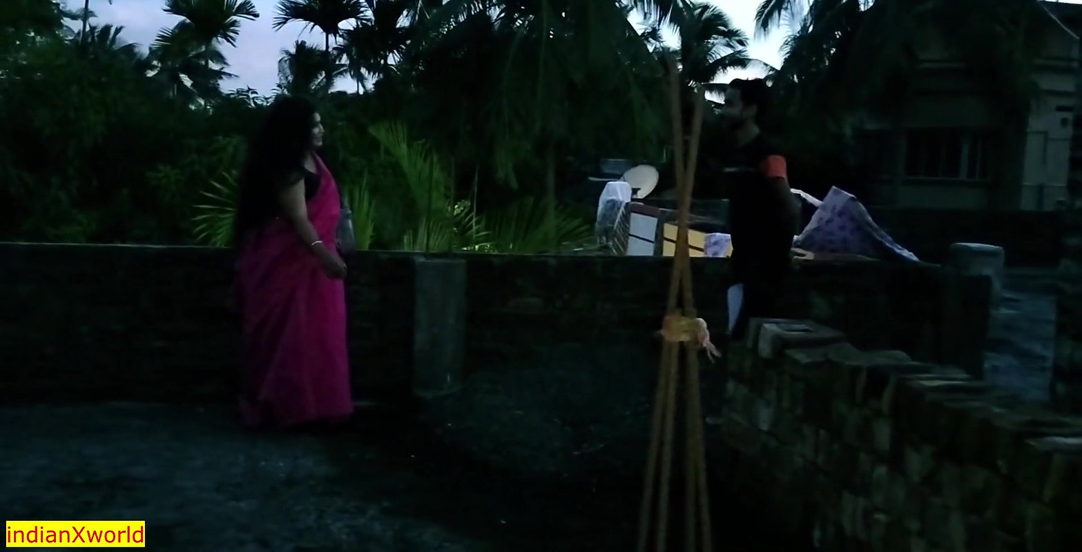 Desi XXX Super-Hot Beautiful Bhabhi Outdoor Sex!!! With Clear Audio.