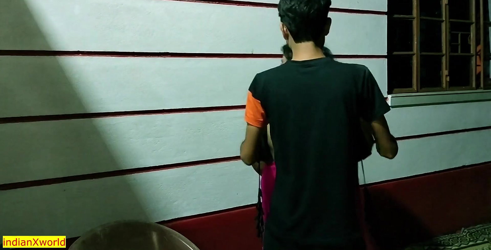 Desi XXX Super-Hot Beautiful Bhabhi Outdoor Sex!!! With Clear Audio.