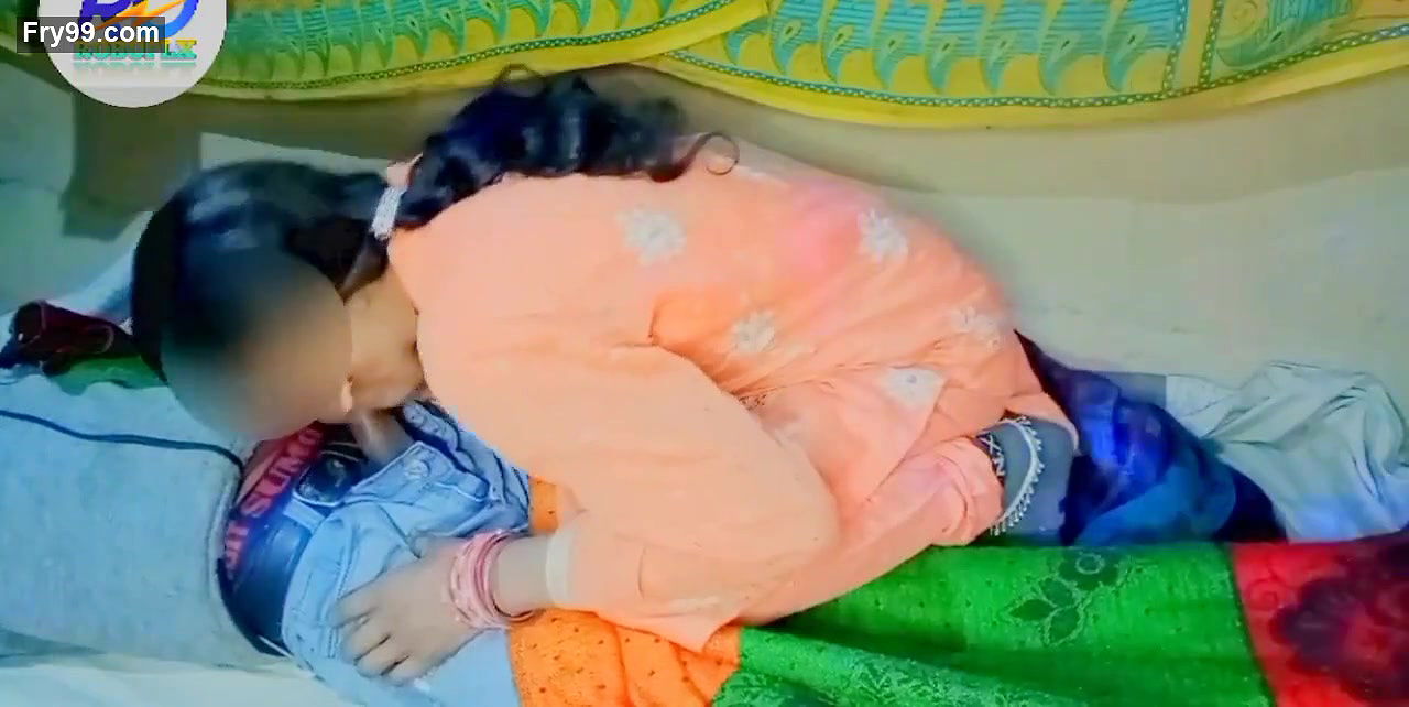 Indian Desi Village salvar suit me sisters ki chudai brother ko sister ne garam kiya Hindi audio clear voice.