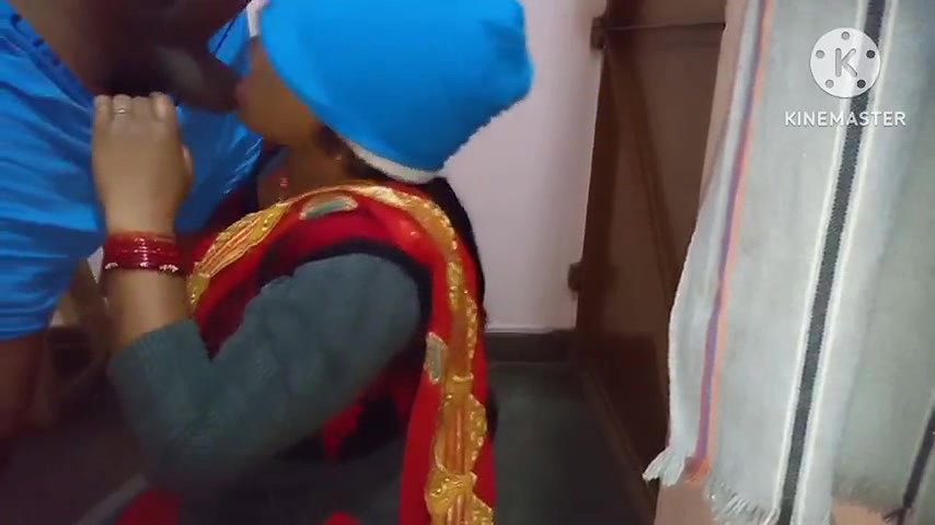 Indian Desi wife deepthot with Hindi audio !! amezing blowjob Desi wife !!.