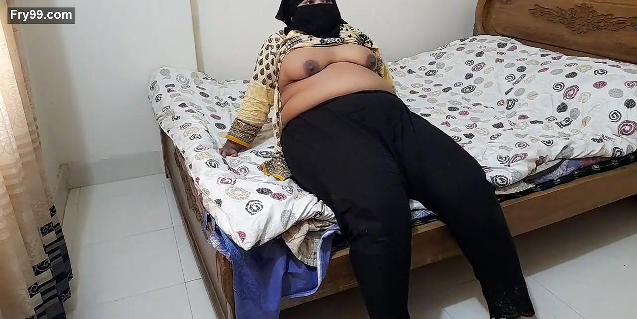 Indian stepsister cheats on husband and shares bed with stepbro – Hindi Family Sex.