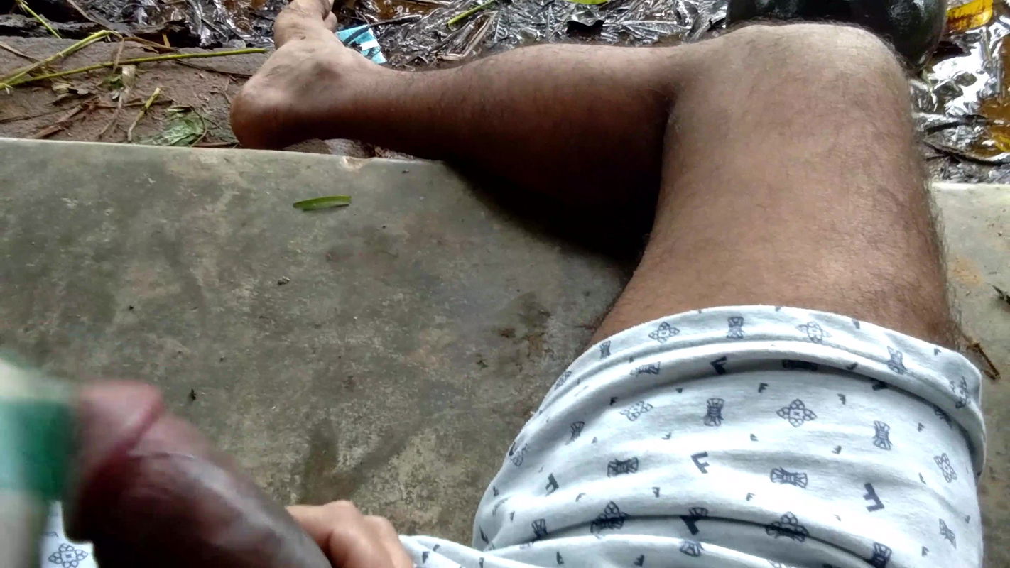 Khet me Kaam karne Wali lady Ko Famhouse Me Bane Ghar mE Choda.