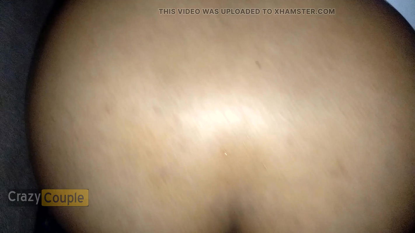 Malkin bhabi pee And sex with nokar in farmhouse bathroom.