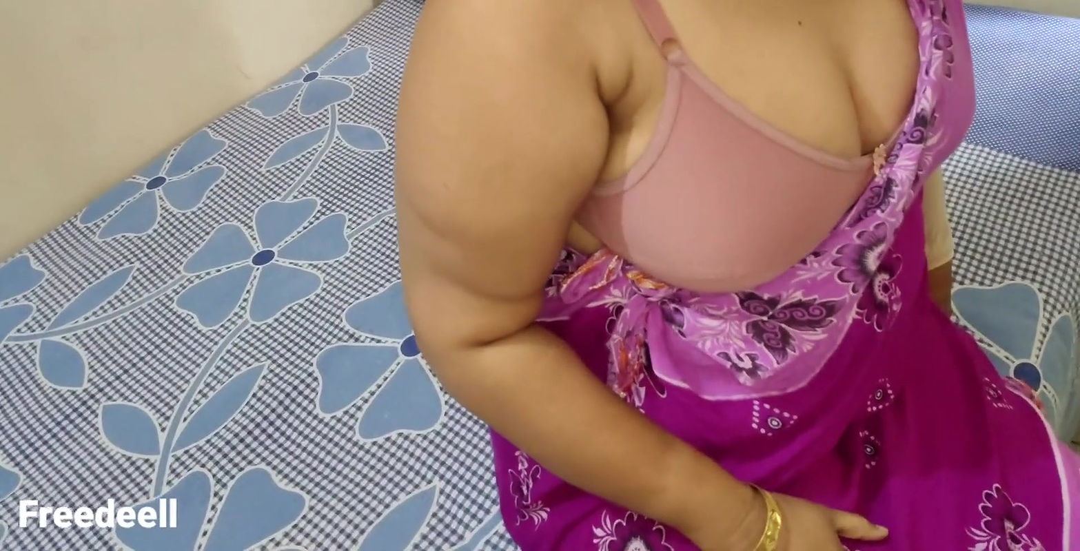 Mama ki Ladki ko Pataya.