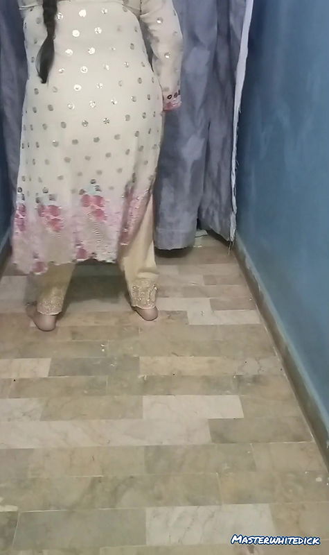 Pakistani Chubby girl stripping.