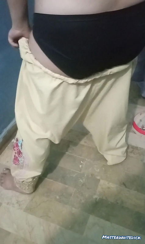 Pakistani Chubby girl stripping.