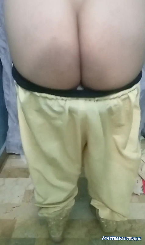 Pakistani Chubby girl stripping.