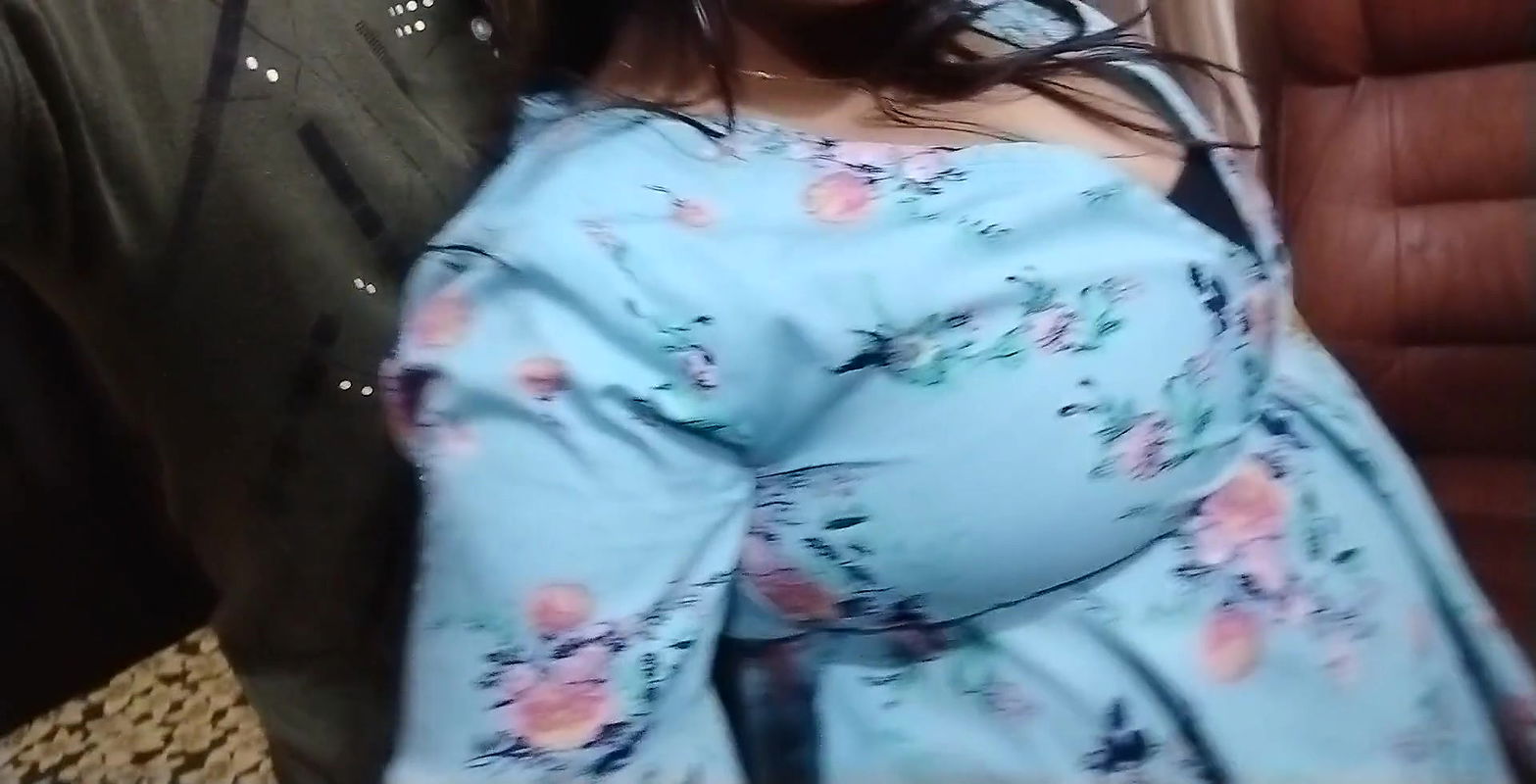 Sexy aunty RiyajiBansalji hotgirl21 and desi servant boyfriend hotdesixx full secret romance dance boobs.