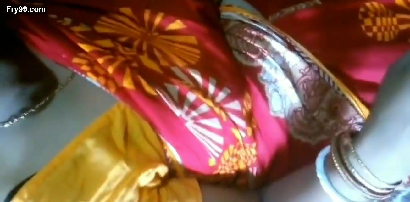 Tamil mullu village aunty sex video.