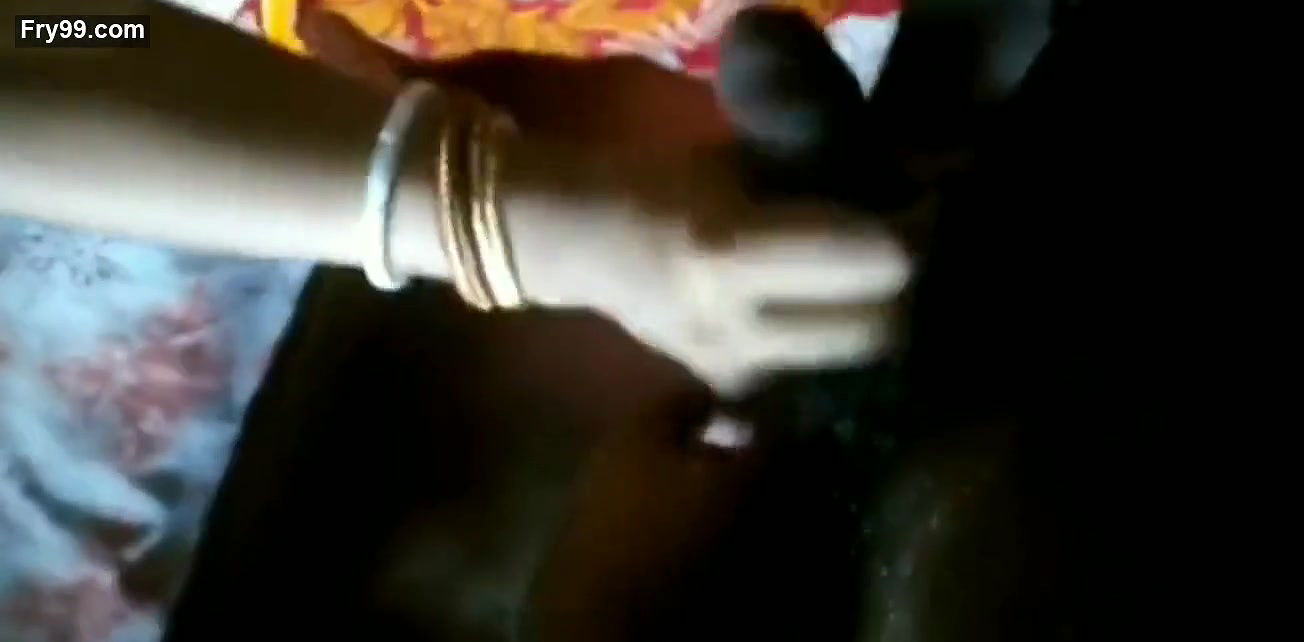 Tamil mullu village aunty sex video.