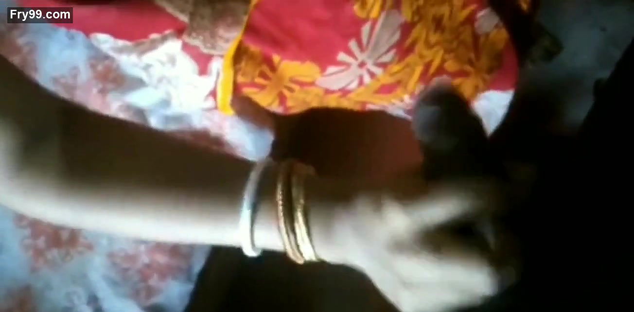 Tamil mullu village aunty sex video.