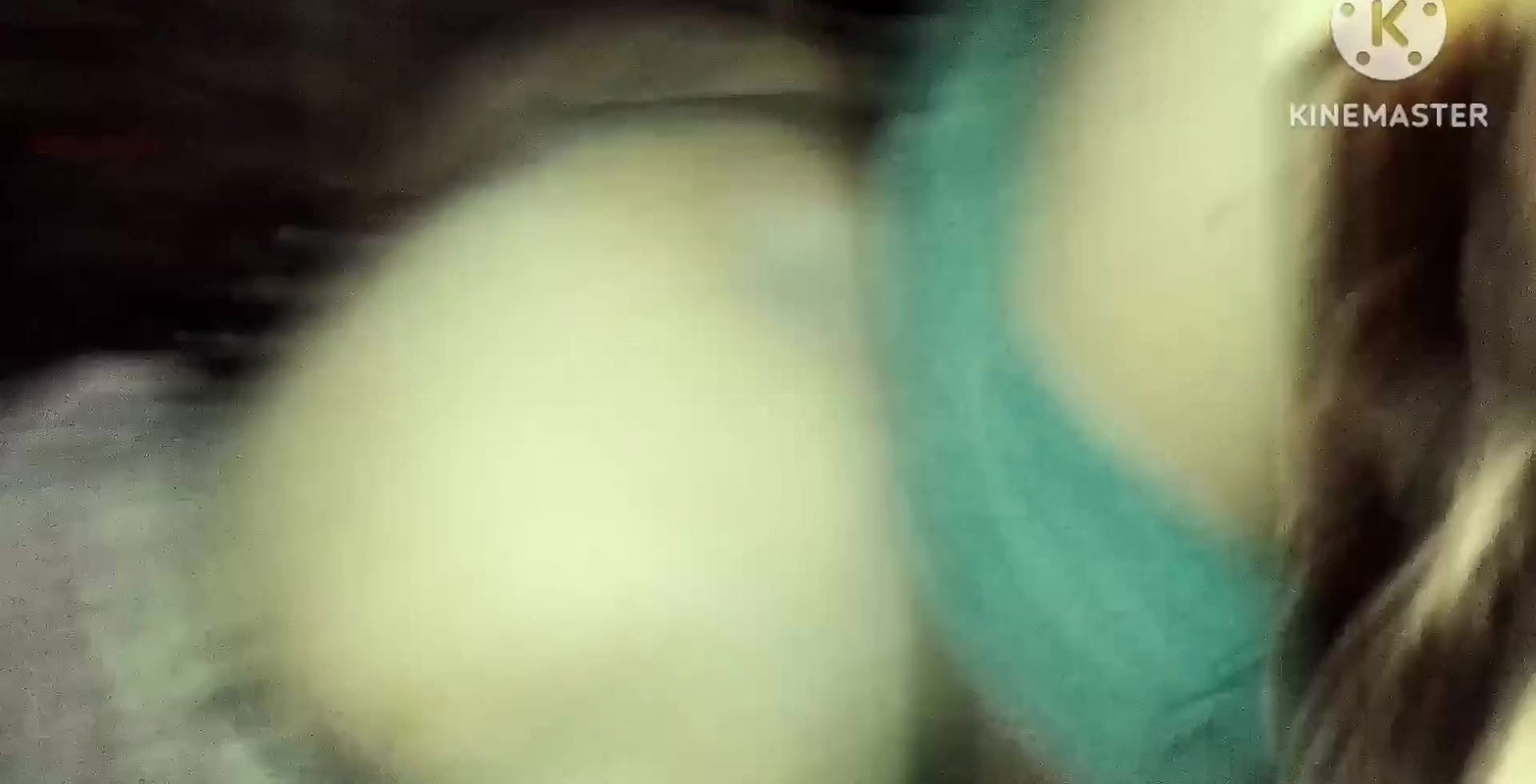 Village ki desi aunty ko jamkar chudai Kiya bahut masti hua aunty ki deep chut.