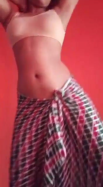 Sexy nude dancing babe 2 more clips
