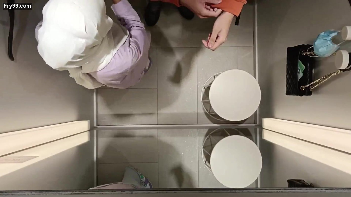 Viral fitting Room 3 more clips
