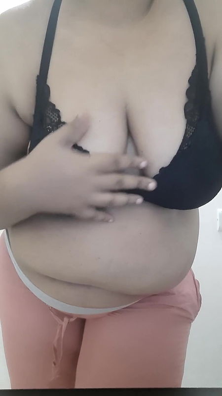 amazing boobs and big belly .. hot desi indian.