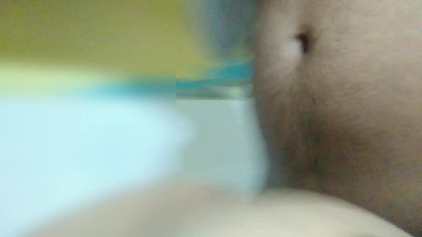 Baby ki galti se gaand mai land chla gya.