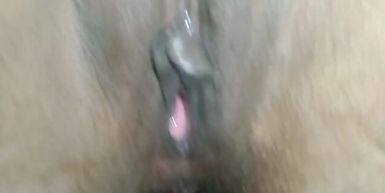 Bengali bhabhi ne paani nikal diya.