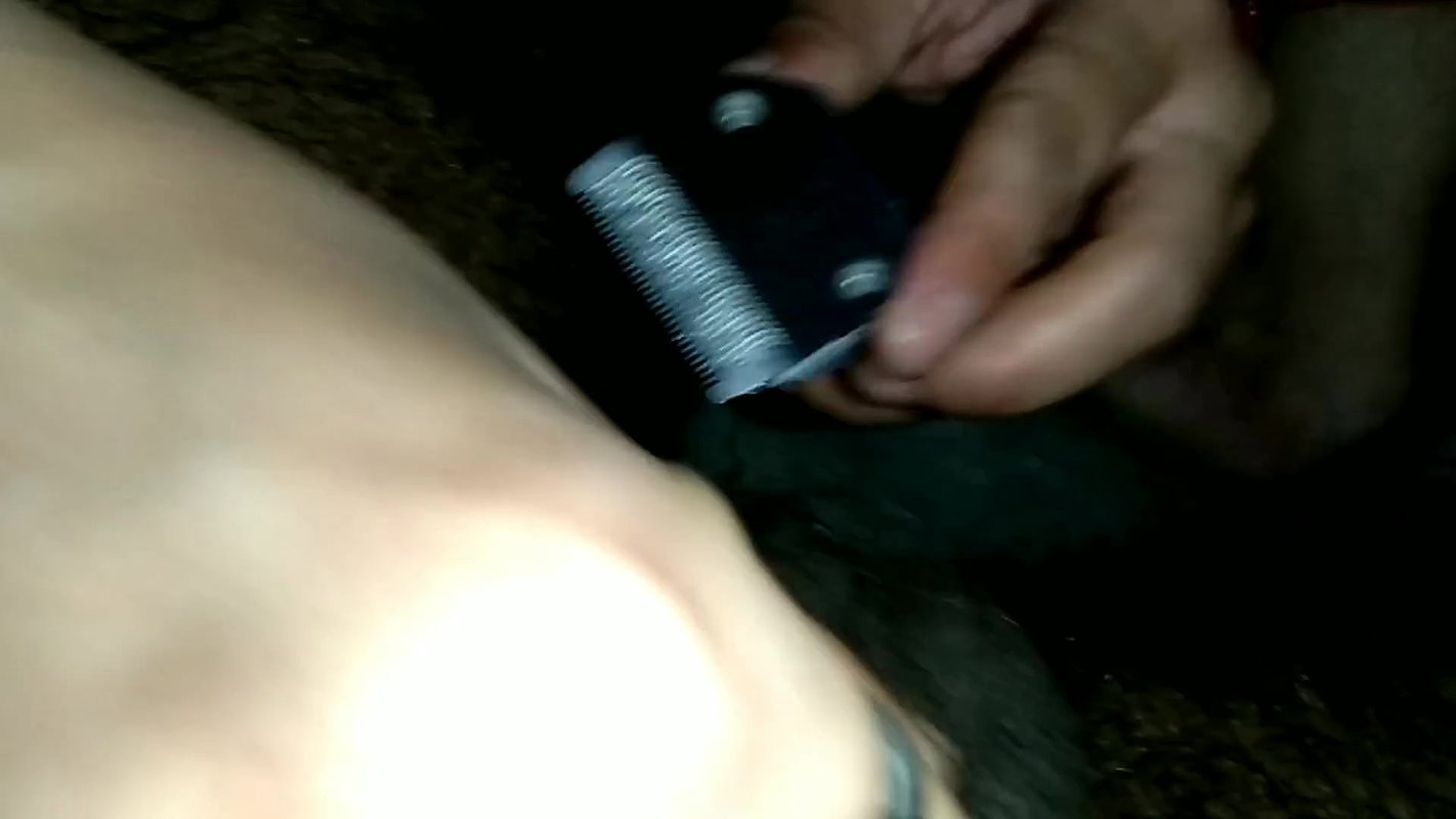 bhabhi clean my hair with machine.