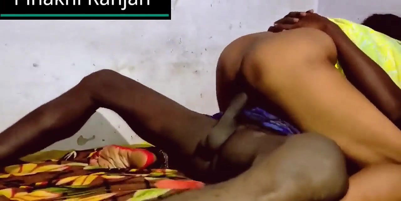 Bhabhi ki chudai in desi movie.