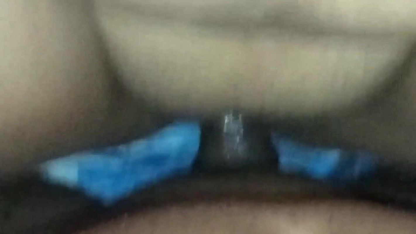 Bhabhi ko apne uper baitha kr sex ka maza diya.