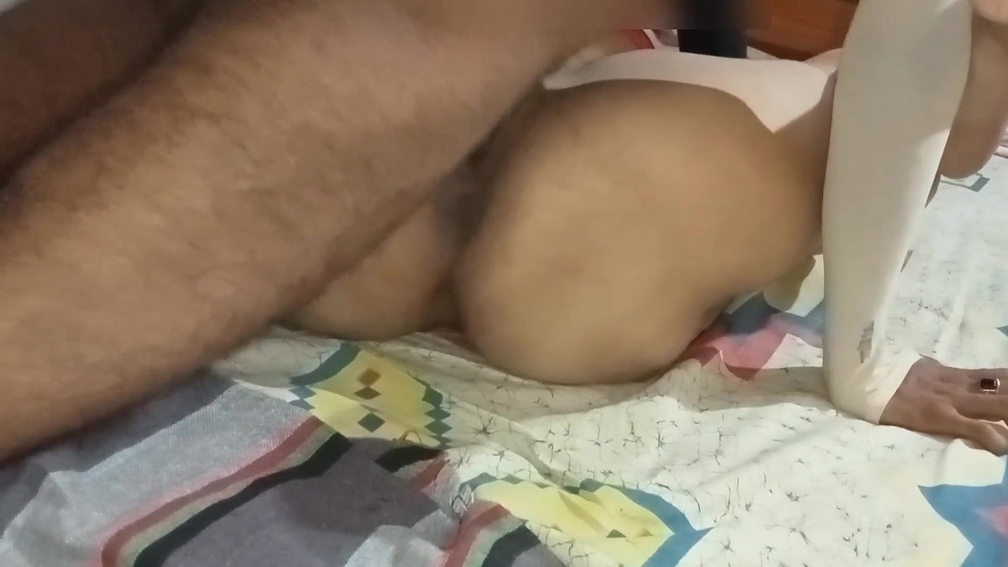 Bhabhi ko mast pela real hard.