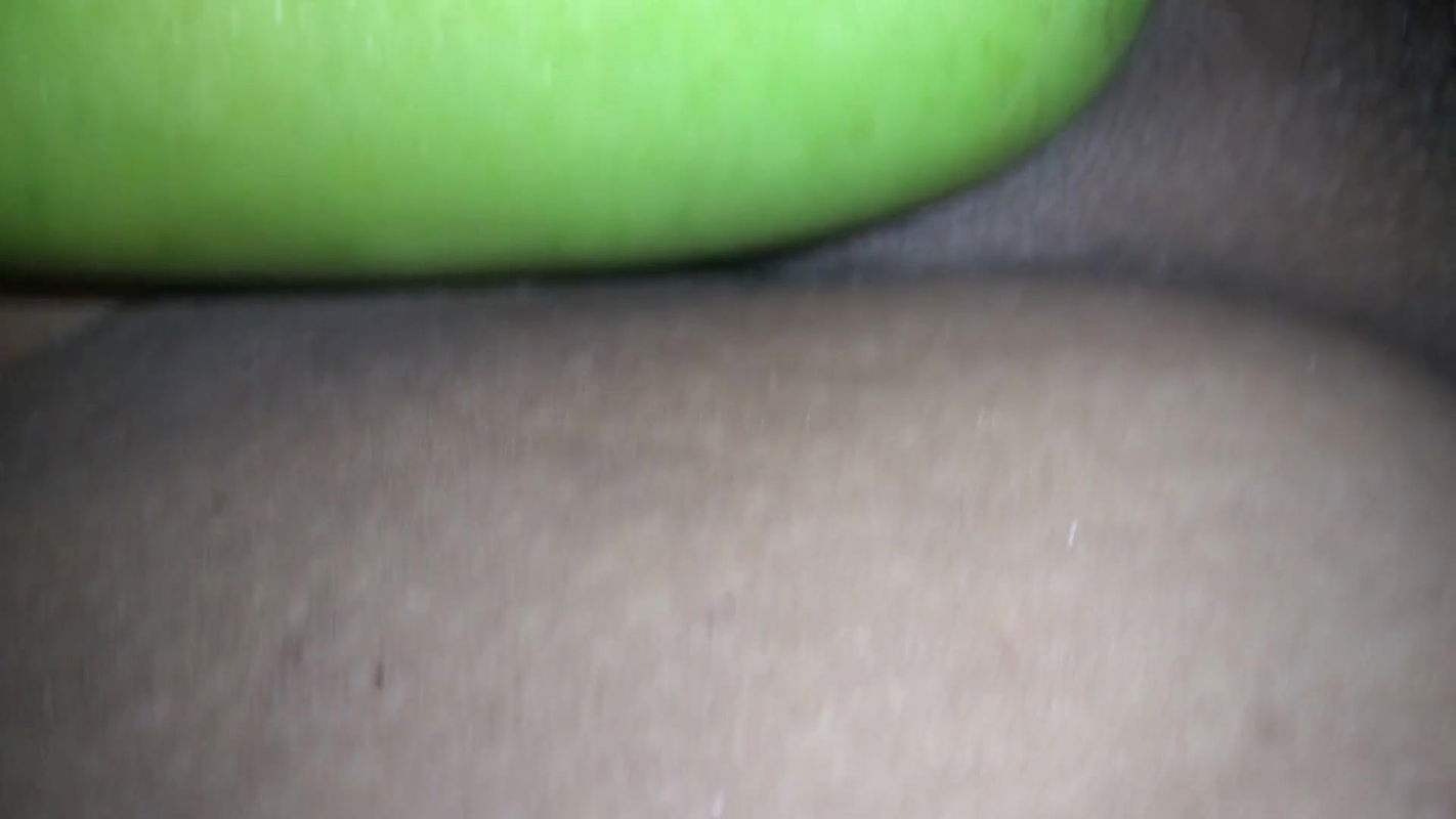 Bhabhi ne bangan se pyas bujhayi.