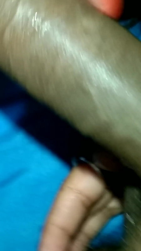 Bhabhi ne hard lund chusa or kaat liya.