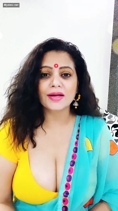 Desi big boobs aunty