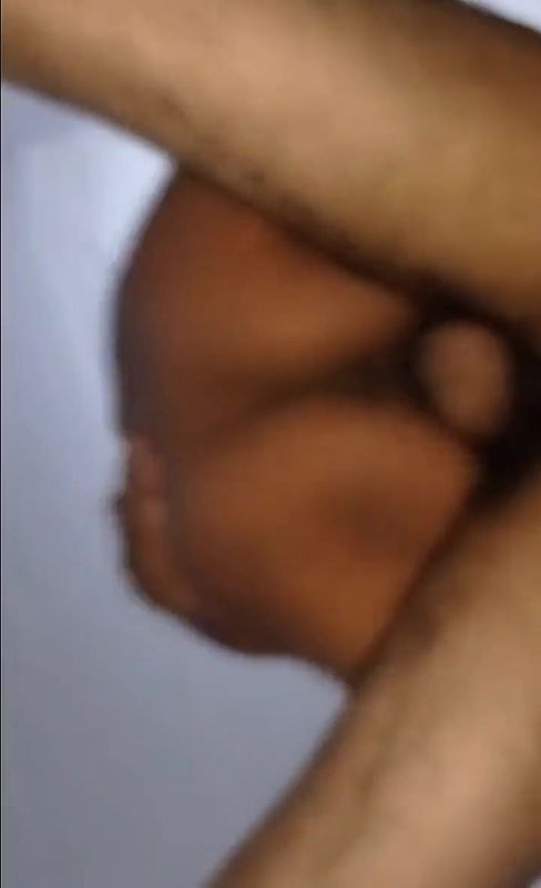 Chudai ke pyasi bhabhi ko God me utha kr ghapa ghap kiya step brother ne har ek position me choda.