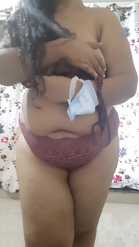 desi bhabhi is ready to get fuck.