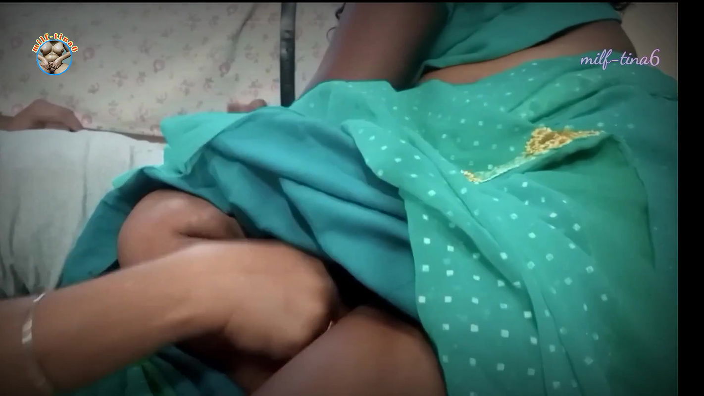 Desi bhabhi xxxporn video doggy style hardsex in hindi audio.