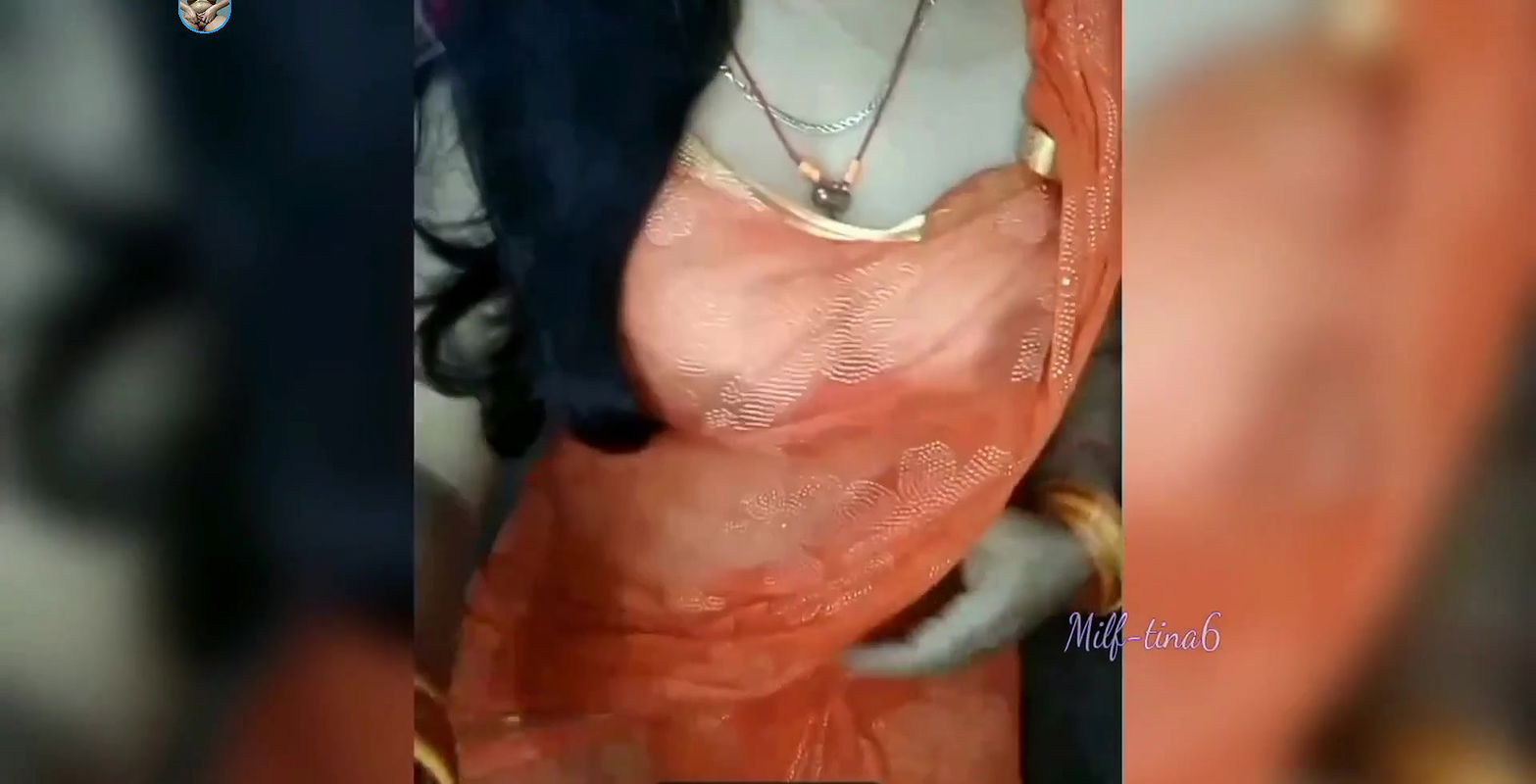 Desi sexy bhabhi bigboobs showing with dirty talking about fucking.big natural tits.