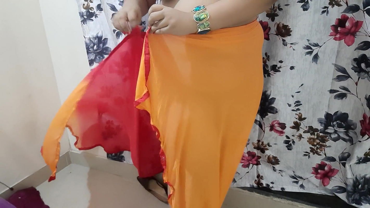 DESI VILLAGE BHABHI CHANGING HER CLOTHES IN BEDROOM WITH CAMERA ON.