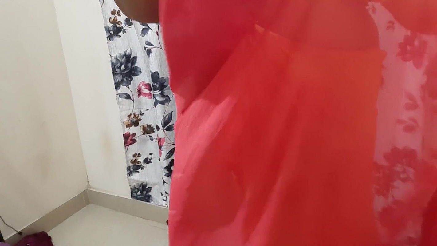 DESI VILLAGE BHABHI CHANGING HER CLOTHES IN BEDROOM WITH CAMERA ON.